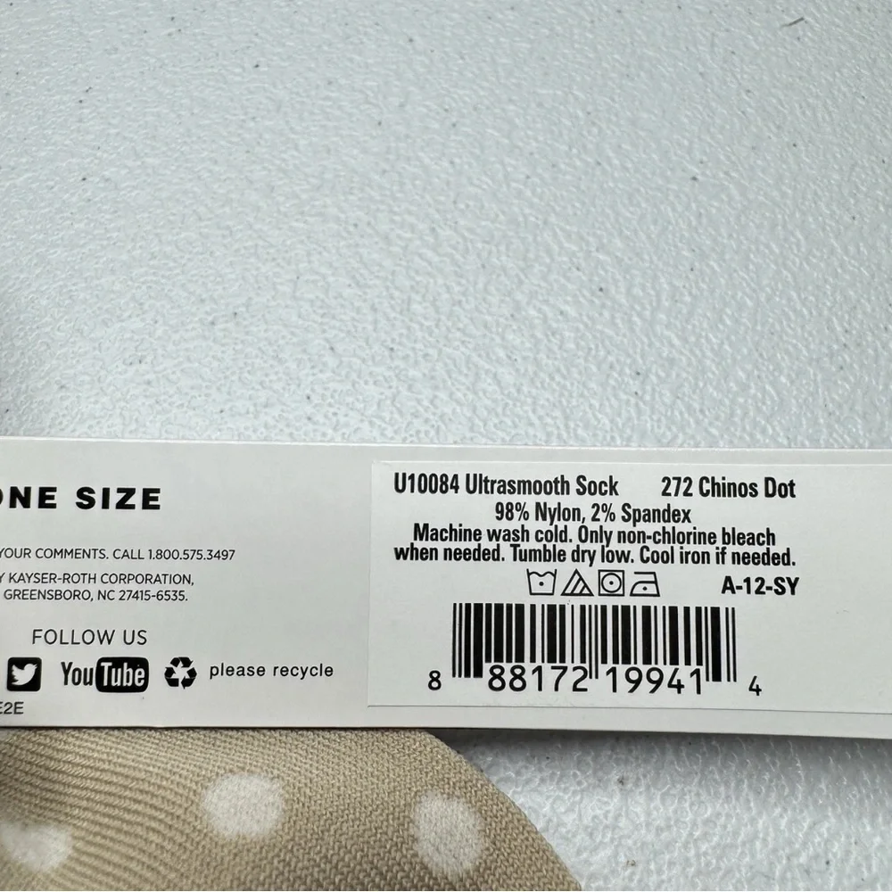 Hue Ultrasmooth Chino Beige Polka Dot Socks Womens One Size Fits Most 3 Pair New